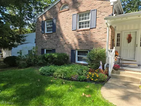 4631 Diane Dr, Ashtabula, OH 44004 photo 3