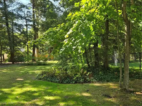 4631 Diane Dr, Ashtabula, OH 44004 photo 9