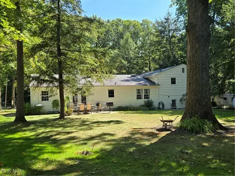 4631 Diane Dr, Ashtabula, OH 44004 photo 6