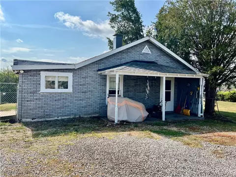 175 Gilson Ave, Weirton, WV 26062