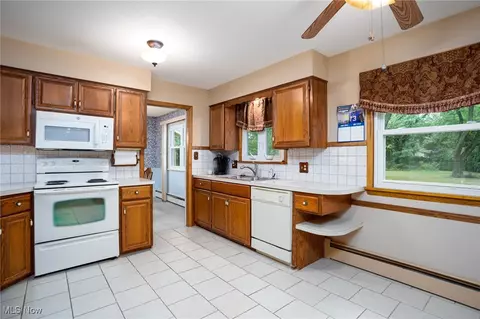 440 Dohner Dr, Wadsworth, OH 44281 photo 11