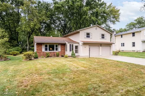 440 Dohner Dr, Wadsworth, OH 44281 photo 3