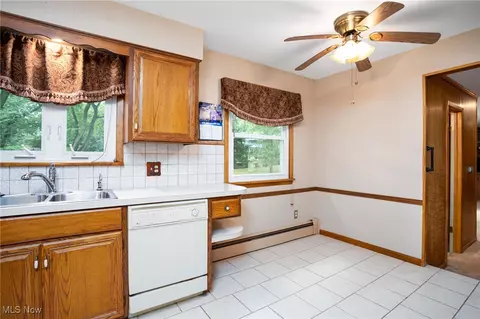 440 Dohner Dr, Wadsworth, OH 44281 photo 12