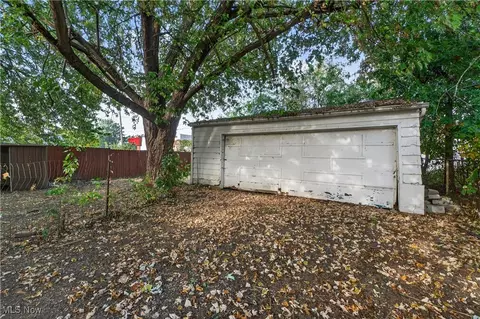 3690 Gary Ave, Lorain, OH 44055 photo 5