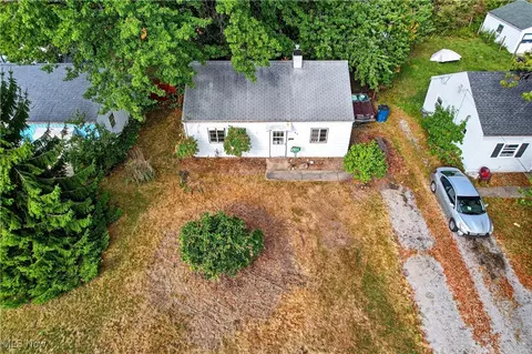 3690 Gary Ave, Lorain, OH 44055 photo 12