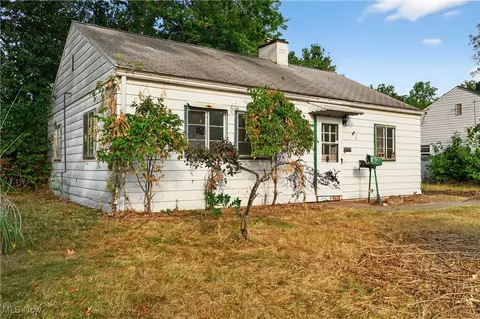 3690 Gary Ave, Lorain, OH 44055 photo 4