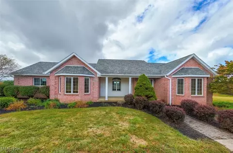 69210 Bluebird Dr, Saint Clairsville, OH 43950