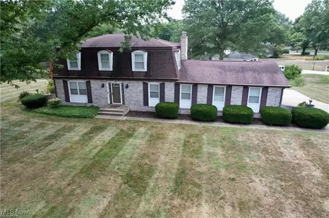 7455 Brushmore Ave NW, North Canton, OH 44720