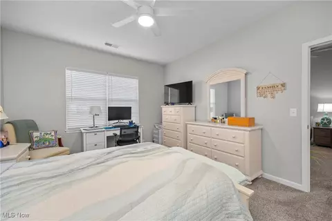 237 Silver Spring Cir, Elyria, OH 44035 photo 22