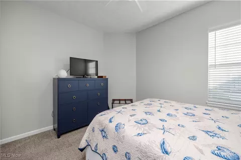237 Silver Spring Cir, Elyria, OH 44035 photo 26