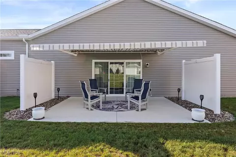 237 Silver Spring Cir, Elyria, OH 44035 photo 33