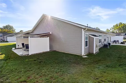 237 Silver Spring Cir, Elyria, OH 44035 photo 34