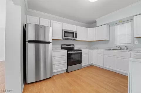 1627 W 6th St, Ashtabula, OH 44004 photo 9