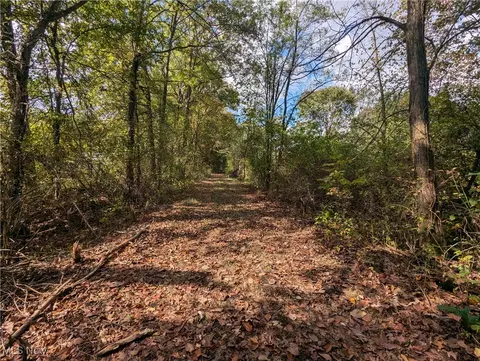 Shafer Road Nw, Warren, OH 44481