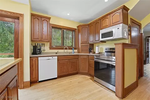 4611 S Ridge Rd E, Geneva, OH 44041 photo 7