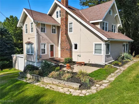 4611 S Ridge Rd E, Geneva, OH 44041