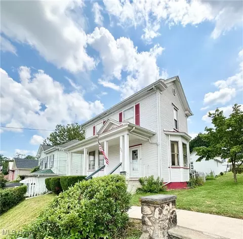 920 Mckinnon Ave, East Liverpool, OH 43920