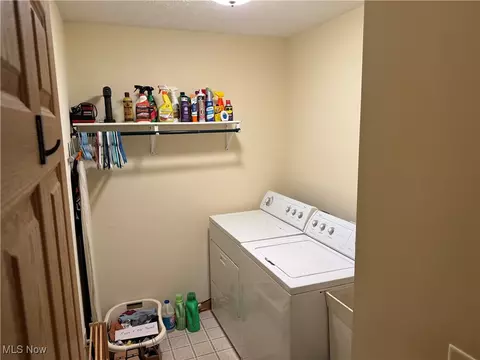 Other - 131 Barrington Ct, Elyria, OH 44035 photo 4 of 11