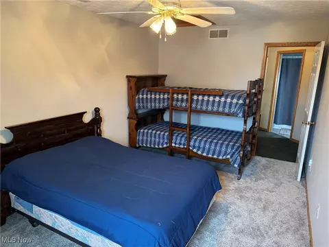 Bedroom - 131 Barrington Ct, Elyria, OH 44035 photo 4 of 4