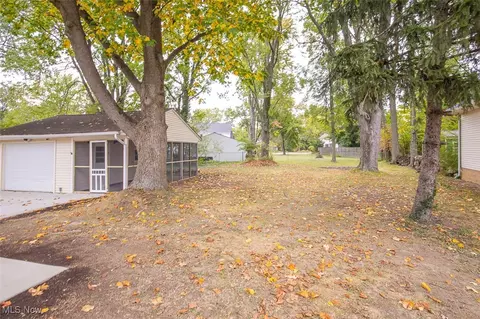 74 Aaron St, Berea, OH 44017 photo 31
