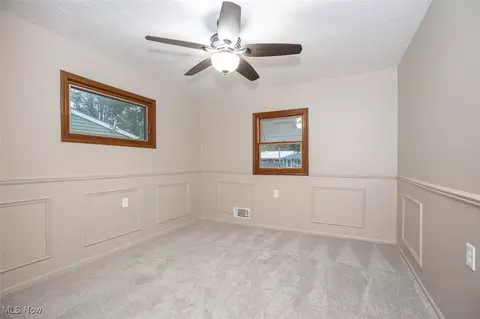74 Aaron St, Berea, OH 44017 photo 17