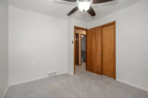 74 Aaron St, Berea, OH 44017 photo 16