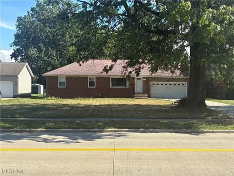 29616 Grand Blvd, Wickliffe, OH 44092