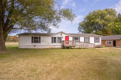 7991 Norton Rd, Garrettsville, OH 44231
