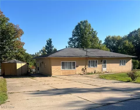 537 Ohio Ave, Ravenna, OH 44266