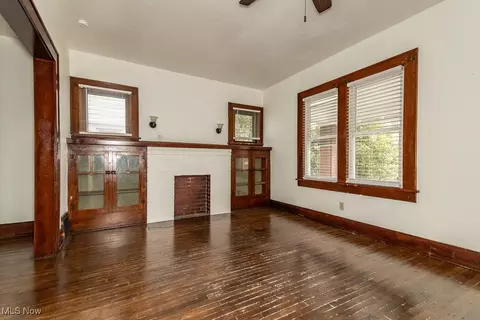 807 Bedford Ave NW, Canton, OH 44708 photo 4