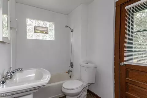 807 Bedford Ave NW, Canton, OH 44708 photo 27