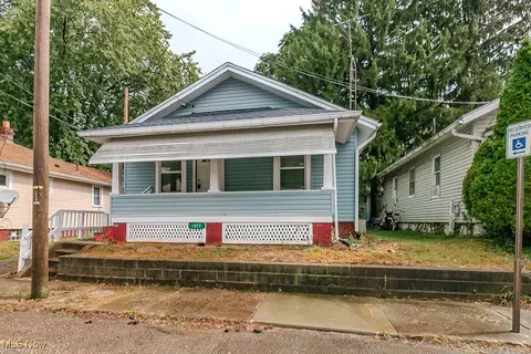 1322 Struble Ave NE, Canton, OH 44705