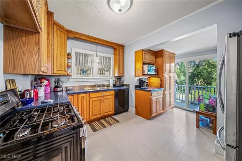 Kitchen - 1937 E 42nd St, Ashtabula, OH 44004 photo 1 of 2