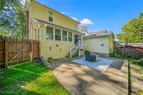 Exterior - 1937 E 42nd St, Ashtabula, OH 44004 photo 6 of 10