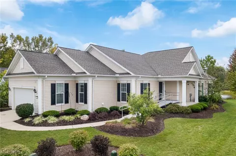 480 Bridge Pointe Ln, Brunswick, OH 44212