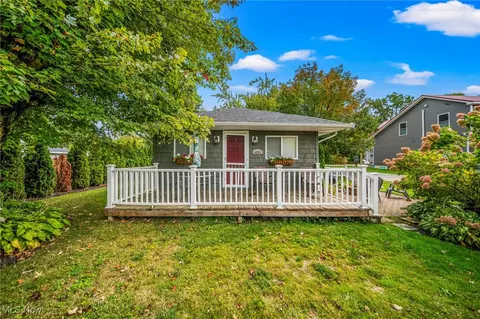 4884 Francis St, Geneva, OH 44041