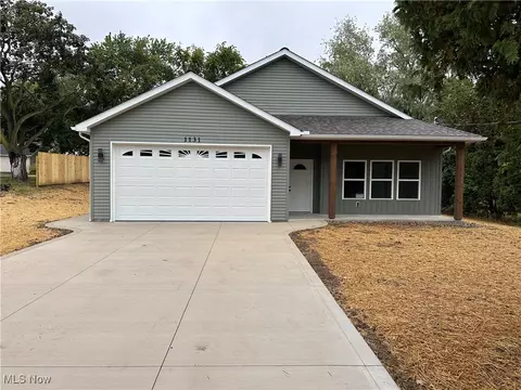 1131 Curtwood Dr, Wooster, OH 44691