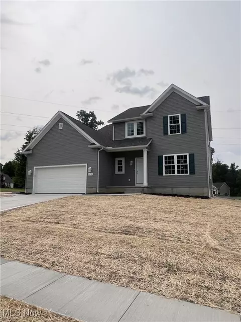 5370 Winding Creek Dr, Ravenna, OH 44266