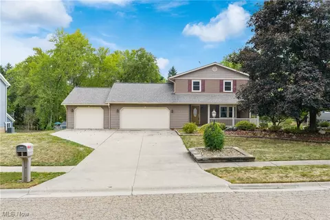 1330 Highpoint St, Kent, OH 44240