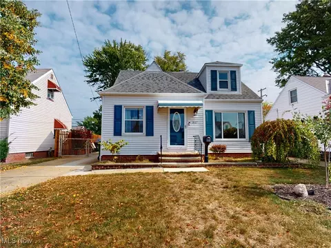 317 E 330th St, Willowick, OH 44095