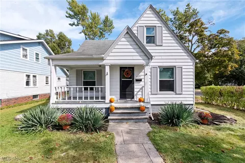 6697 Parma Park Blvd, Parma Heights, OH 44130