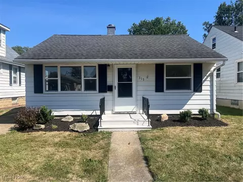313 Longford Ave, Elyria, OH 44035