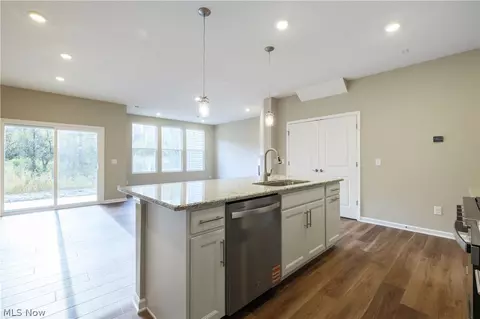 Other - 950 Memory Ln # -4, Aurora, OH 44202 photo 2 of 8