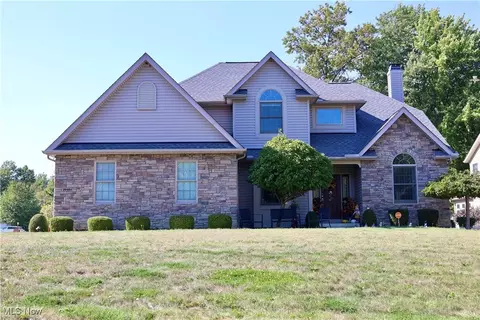 20424 W Scotch Pine Way, Strongsville, OH 44149