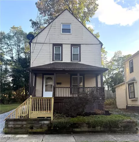 483 Bishop St, Akron, OH 44307
