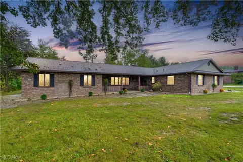 110 S Kansas Rd, Orrville, OH 44667