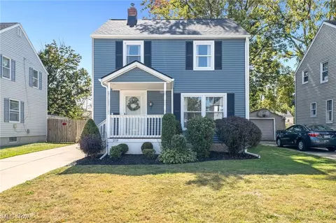 218 Monroe Ave, Cuyahoga Falls, OH 44221
