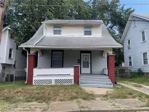 1409 8th St NW, Canton, OH 44703