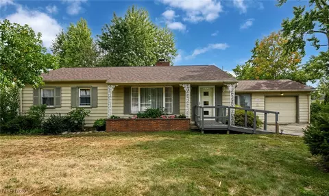 2405 21st St, Cuyahoga Falls, OH 44223