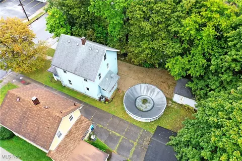 View/Area - 294 Elm St, Struthers, OH 44471 photo 1 of 2